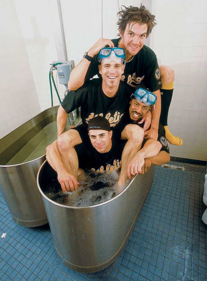 2002-Barry-Zito-Tim-Hudson-Terrance-Long-Frank-Menechino-001258555.jpg